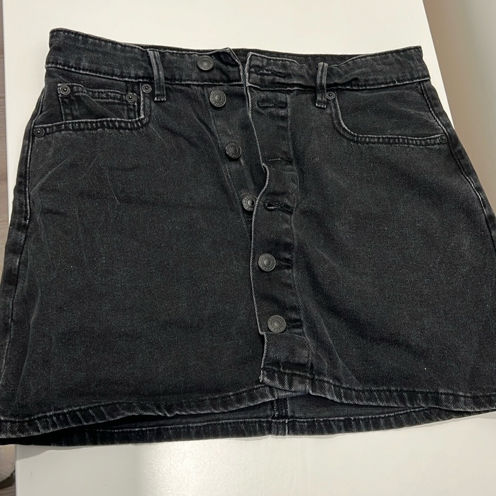 American Eagle black jean skirt